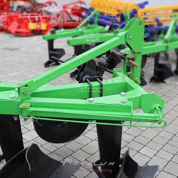 Three-Hull Plow Bomet 3-30