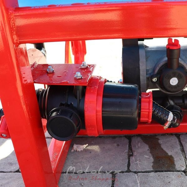 Z&aacute;vesn&yacute; postrekovač pre traktor Polmark 300 l