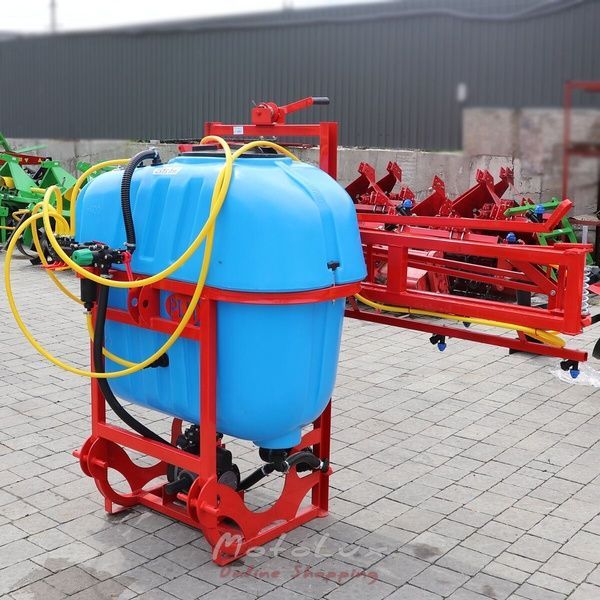 Z&aacute;vesn&yacute; postrekovač pre traktor Polmark 400 l