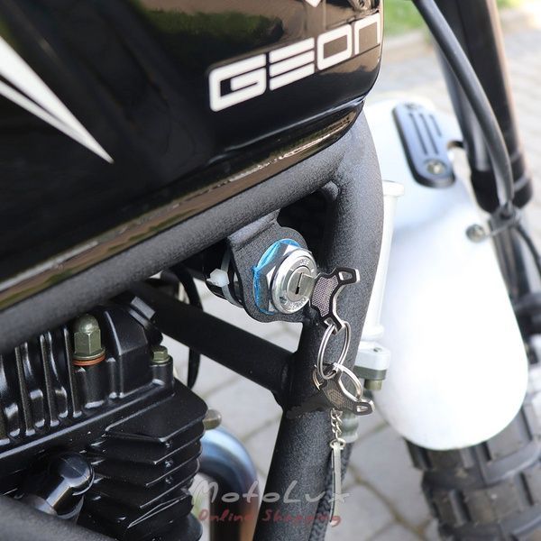 Мотоцикл дорожный Geon Scrambler 250, черный, 2023