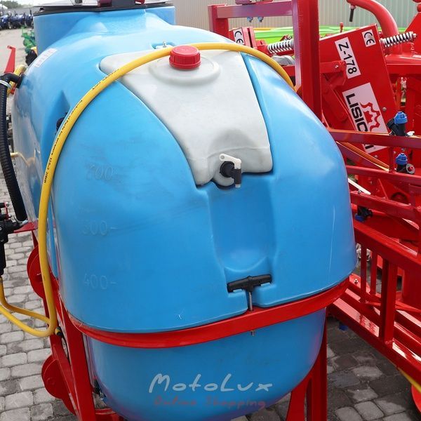 Z&aacute;vesn&yacute; postrekovač pre traktor Polmark 600 l