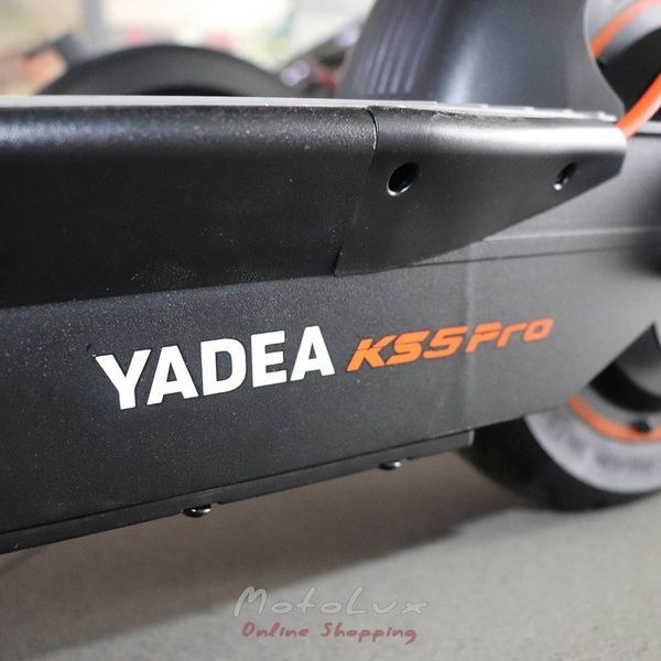 Elektromos robog&oacute; Yadea KS5 Pro, 36V, 15Ah, fekete