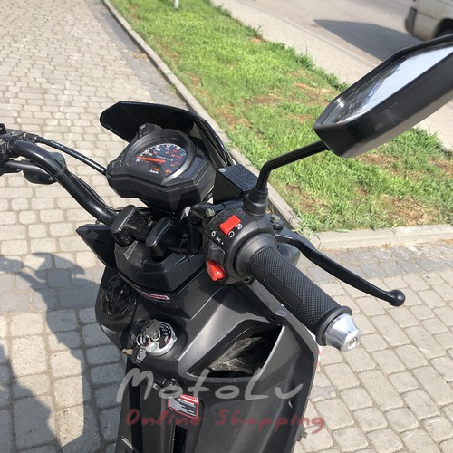 Robogó Forte BWS-R 150cc, fekete és fehér