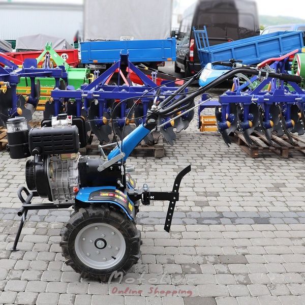 Dieselov&yacute; dvojkolesov&yacute; malotraktor DTZ 510DN, 10 HP, manu&aacute;lny &scaron;tart&eacute;r
