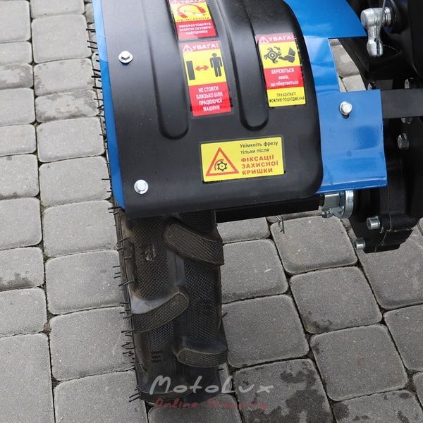 Dieselov&yacute; dvojkolesov&yacute; malotraktor DTZ 510DN, 10 HP, manu&aacute;lny &scaron;tart&eacute;r