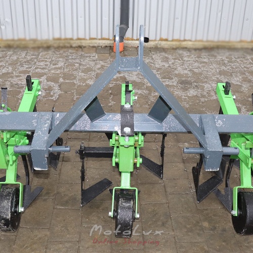 Three-Row Cultivator Borer Bomet