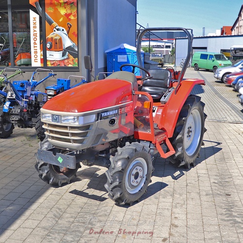 Yanmar AF 24 mini traktor, bol používaný, piros