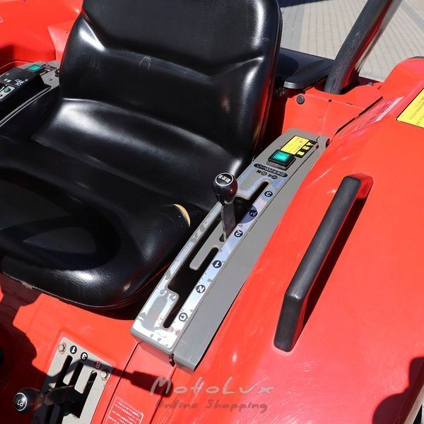 Yanmar AF 24 mini tractor, was in use, red