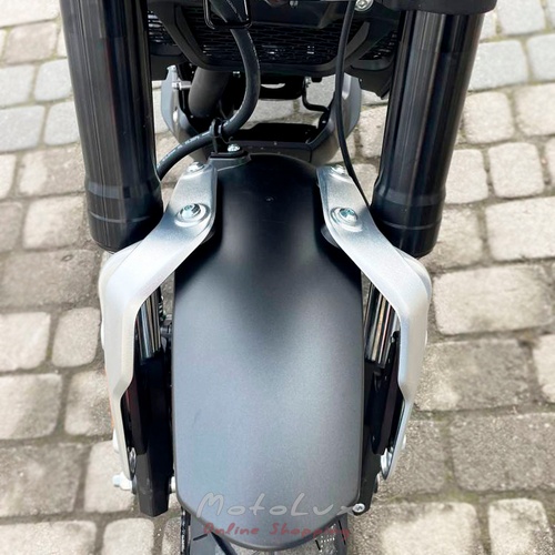 Loncin LX250 12C, Voge AC4 motorkerékpár, fekete kékkel