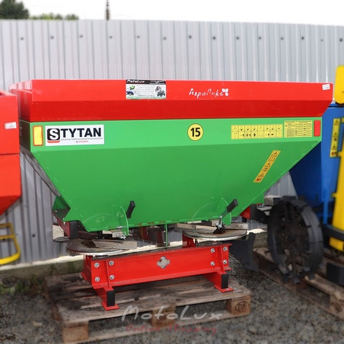 Fertilizer Spreader Strumyk Tytan 1000 l