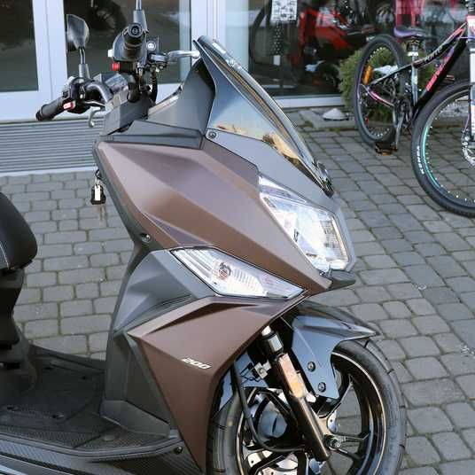 Скутер SYM Jet 14 200 — Купить Скутер коричневый SYM Jet 14 200