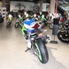 Sport motorkerékpár Kawasaki Ninja ZX 4RR, zöld fehérrel és kékkel, 2024