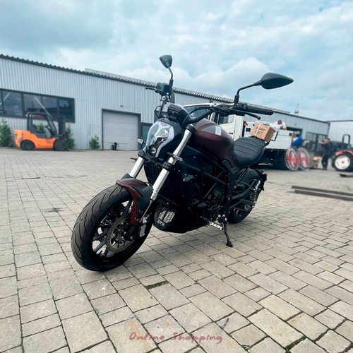 Cestný motocykel Benelli 502C ABS On-Road, hnedý, 2024