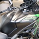 Kawasaki Versys 650 túramotorkerékpár, fekete zöld színben, 2024