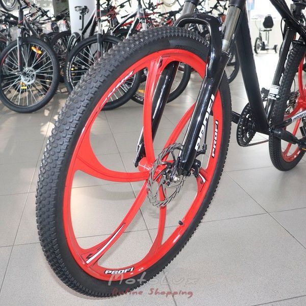 Mountain bike T26BLADE 26.1 W, kerekek 26, alum&iacute;nium v&aacute;z 17, Shimano 21SP, kazetta, alum&iacute;nium. DB, a bűv&eacute;sz. lemez, fekete-piros