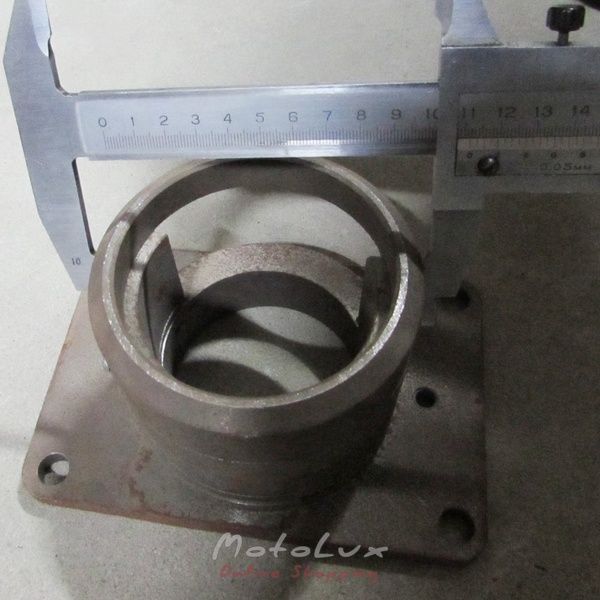 Saddle housing, bearing on the tractor DF 240/244