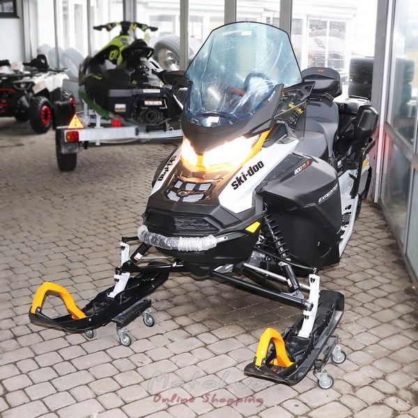 Снегоход SKI-DOO Expedition SE 900 ACE Turbo R 154"/1.5" Silent Ice, серый с оранжевым