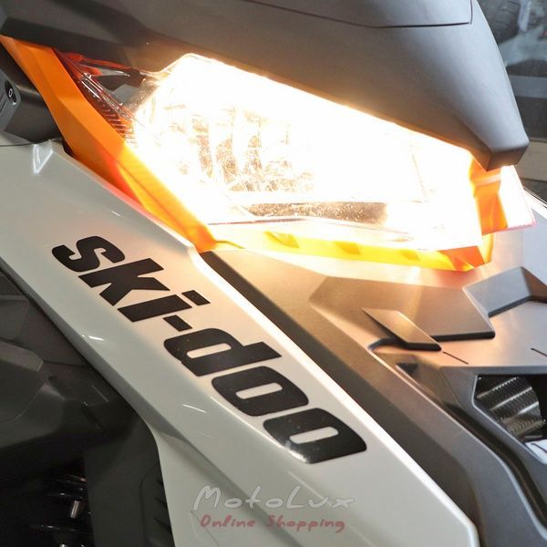 Снегоход SKI-DOO Expedition SE 900 ACE Turbo R 154"/1.5" Silent Ice, серый с оранжевым