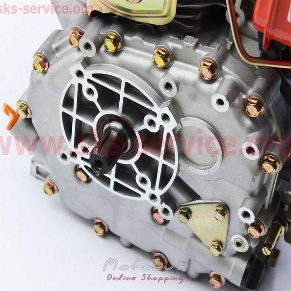Motoblokk motor egys&eacute;gben &Oslash;25mm nyil&aacute;shoz 6 l&oacute;erő 178F (HT-105) ZUBR
