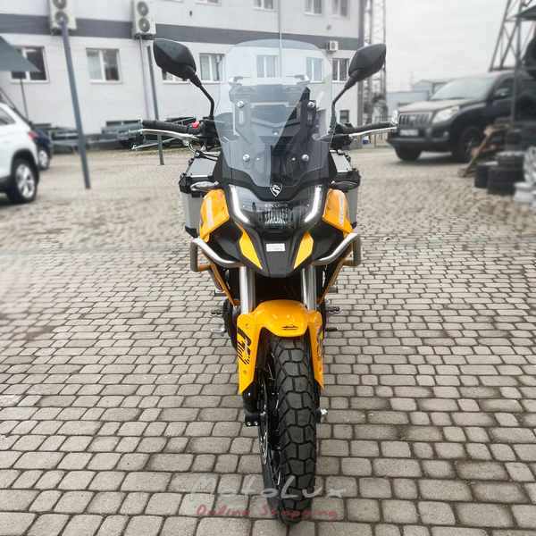 Zonsen Cyclon RX401 motorcycle, gray with yellow