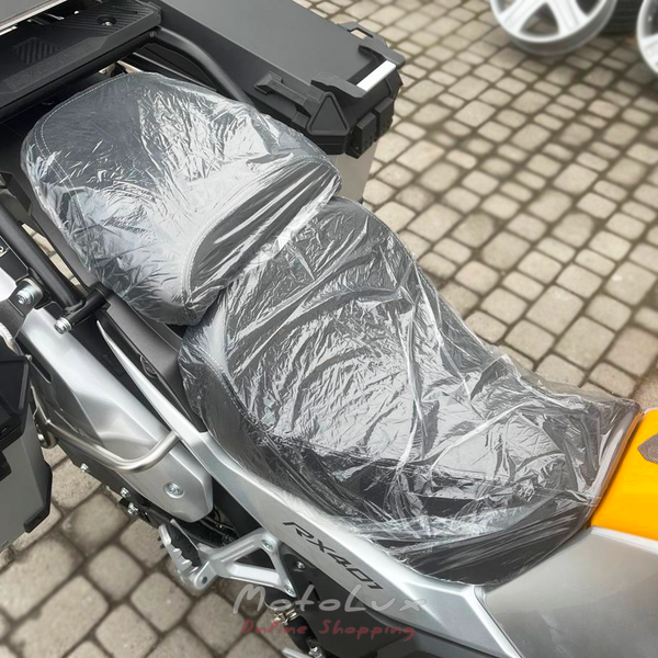 Zonsen Cyclon RX401 motorcycle, gray with yellow