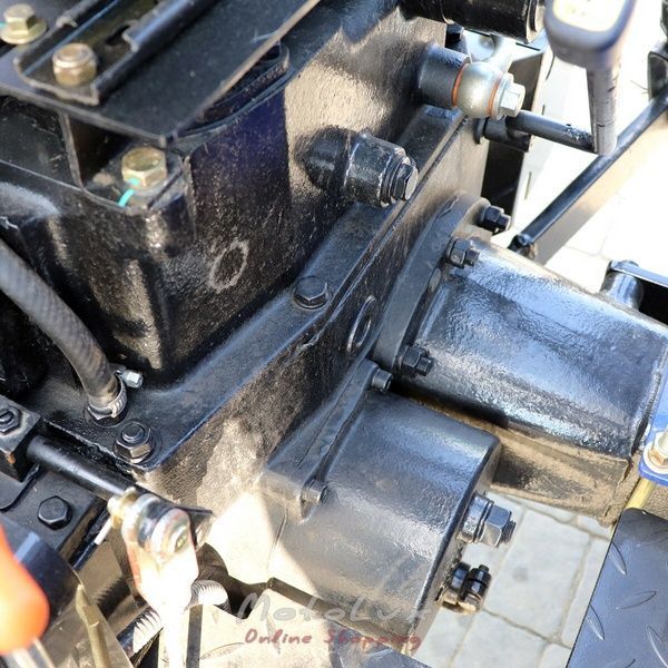 Traktor Foton Lovol FT 244 H, 24 LE, 3 henger, 4x4, szerv&oacute;korm&aacute;ny, blue