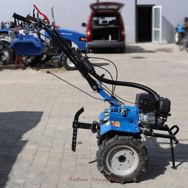 Benzínový dvojkolesový malotraktor Kentavr MB 2070B-4, 7 HP, ručný štartér blue