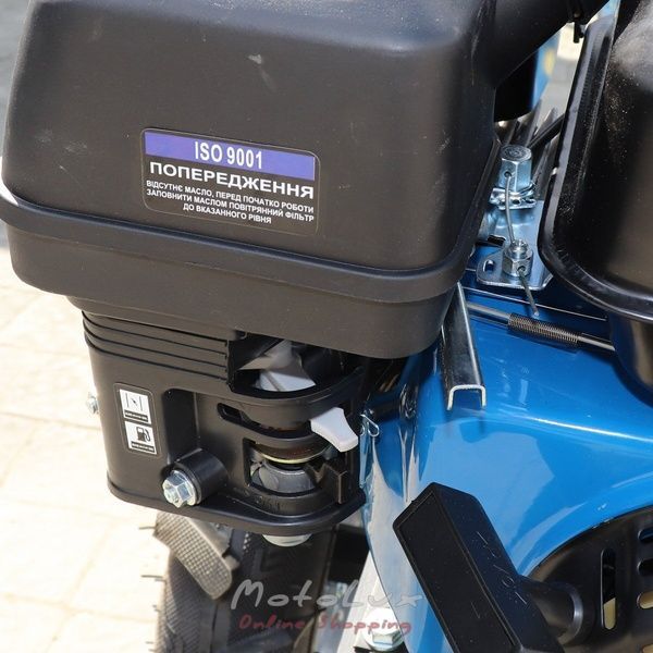 Benzínový dvojkolesový malotraktor Kentavr MB 2070B-4, 7 HP, ručný štartér blue