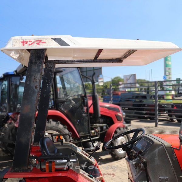 Yanmar F 7 mini tractor, was in use, red