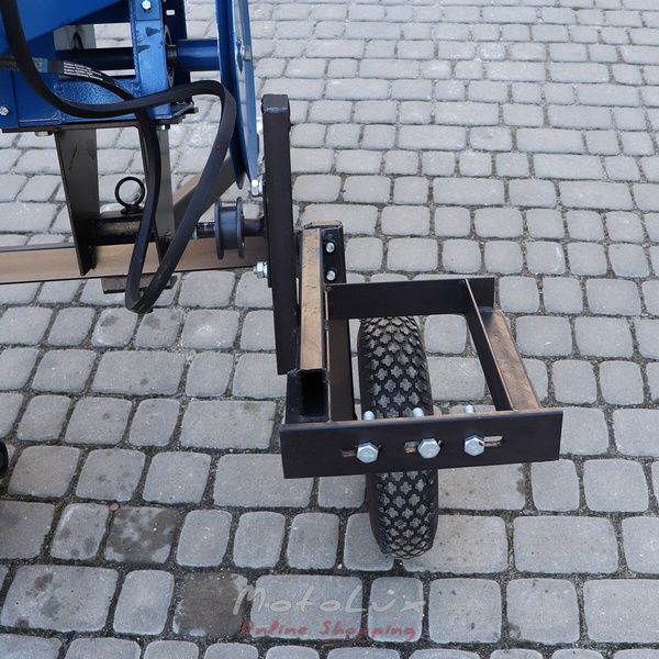 Agapr&iacute;t&oacute; &eacute;s mechanikus tuzifa v&aacute;g&oacute; egytengelyes kis traktorhoz DR7+DRd17