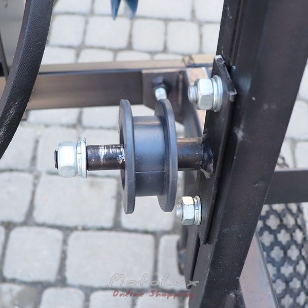 Agapr&iacute;t&oacute; &eacute;s mechanikus tuzifa v&aacute;g&oacute; egytengelyes kis traktorhoz DR7+DRd17