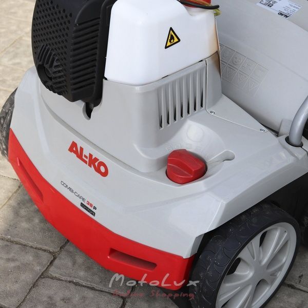 Benz&iacute;nov&yacute; prevzdu&scaron;ňovač AL-KO Combi Care 38 P Comfort s ko&scaron;om, 1.8 HP