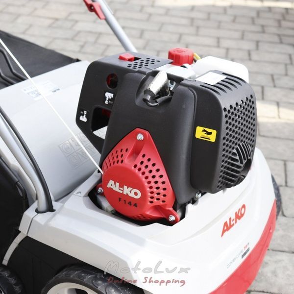 Benz&iacute;nov&yacute; prevzdu&scaron;ňovač AL-KO Combi Care 38 P Comfort s ko&scaron;om, 1.8 HP