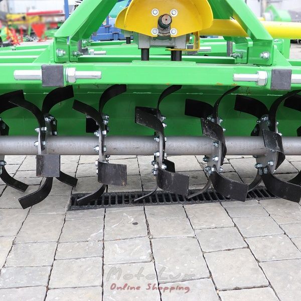 P&ocirc;dna fr&eacute;za pre traktor Bomet 1.6 m