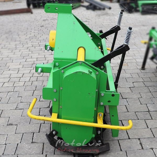 P&ocirc;dna fr&eacute;za pre traktor Bomet 1.6 m