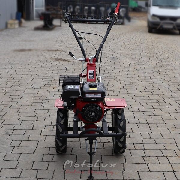 Egytengelyes benzines kistraktor Kentaur MB 2070B-4, 7 LE, k&eacute;zi ind&iacute;t&aacute;s&uacute; red