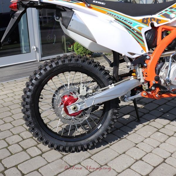Motocykel BSE J4 Enduro