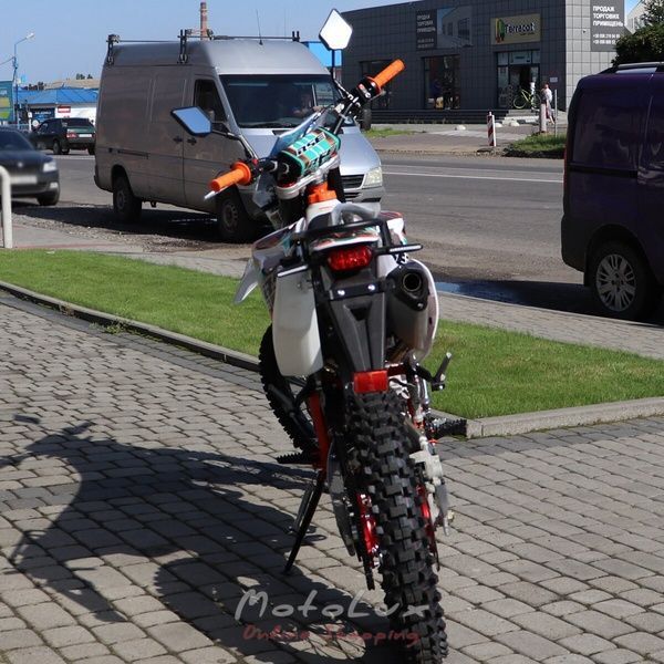 Motocykel BSE J4 Enduro
