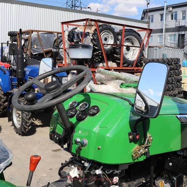 Traktor Xingtai T244THT, 3 henger, szervokorm&aacute;ny, sebess&eacute;gv&aacute;lt&oacute; (4+1)*2 green