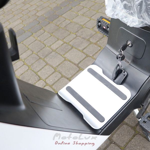 Электроскутер Yadea V7 600W, 48V20AH lithium, white