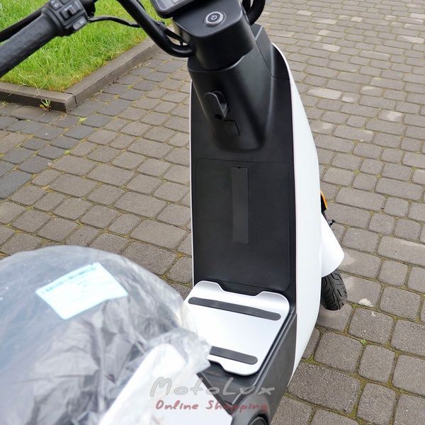 Электроскутер Yadea V7 600W, 48V20AH lithium, white