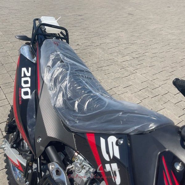 Мотоцикл Sparta Cross 200, червоний з чорним