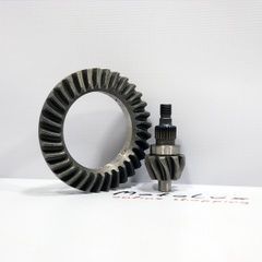 Drive gear wheel with shank