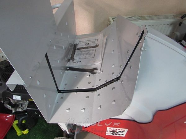 Kol&eacute;bkov&aacute; p&iacute;la Vari KP-700, 5000W