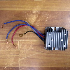 Voltage regulator for motoblock R195