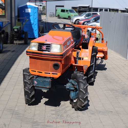 Мінітрактор Kubota B1 14 з фрезою, був у використанні, помаранчевий