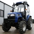 Traktor ДТЗ 5404 К, 40 HP, 4x4, 4 valce, kabína s kúrením, posilňovač riadenia