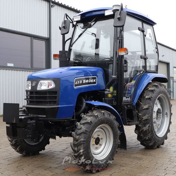 5404К DTZ  Traktor, 40 LE., 4х4, 4 hengeres, kabin fűt&eacute;ssel, hidraulikus nyom&aacute;sfokoz&oacute;