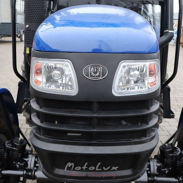 5404К DTZ  Traktor, 40 LE., 4х4, 4 hengeres, kabin fűt&eacute;ssel, hidraulikus nyom&aacute;sfokoz&oacute;