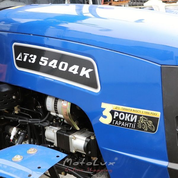 5404К DTZ  Traktor, 40 LE., 4х4, 4 hengeres, kabin fűt&eacute;ssel, hidraulikus nyom&aacute;sfokoz&oacute;